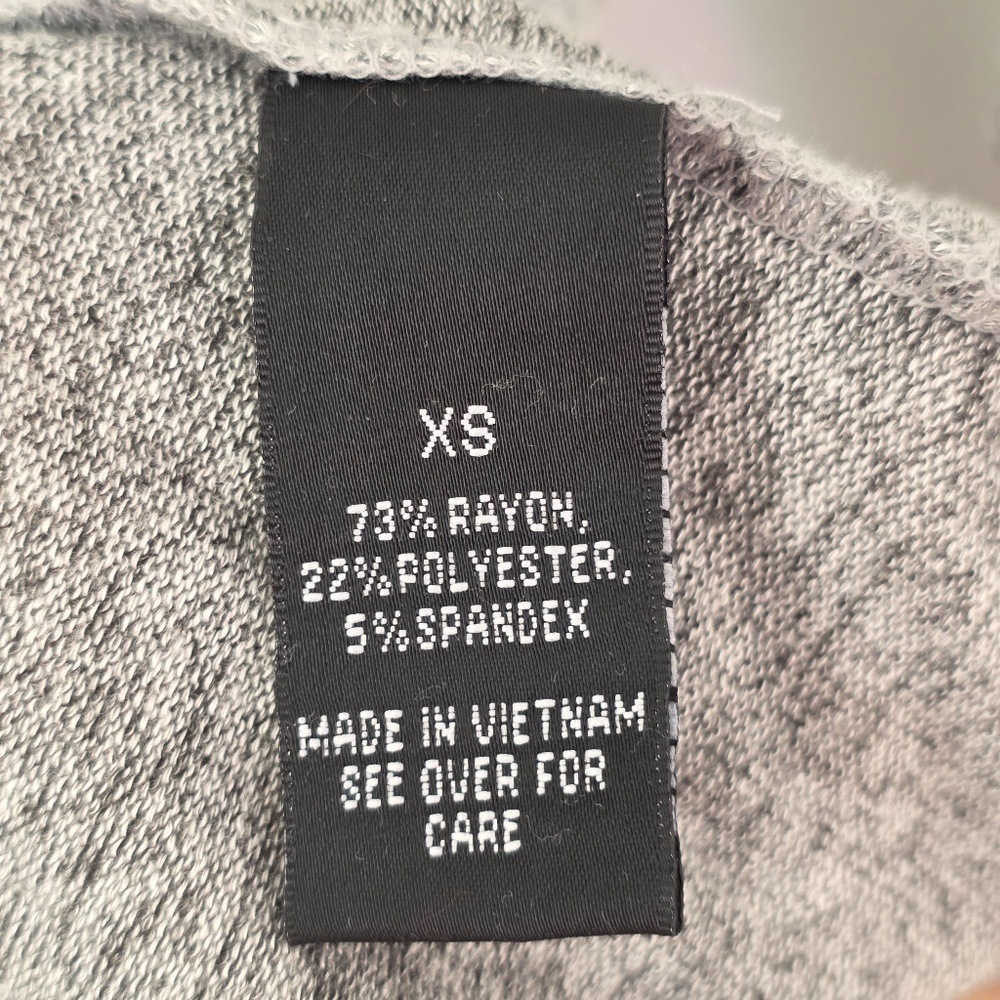 iZ Byer Marled Light Gray‎ Tie Waist Crewneck Top - XS - Picture 5 of 6